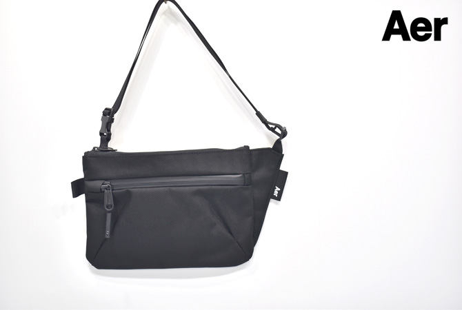 Aer Sling Pouch（Travel Collection) 